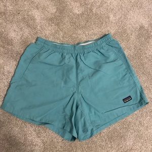Patagonia Women’s Teal Baggies Shorts 5”- Small